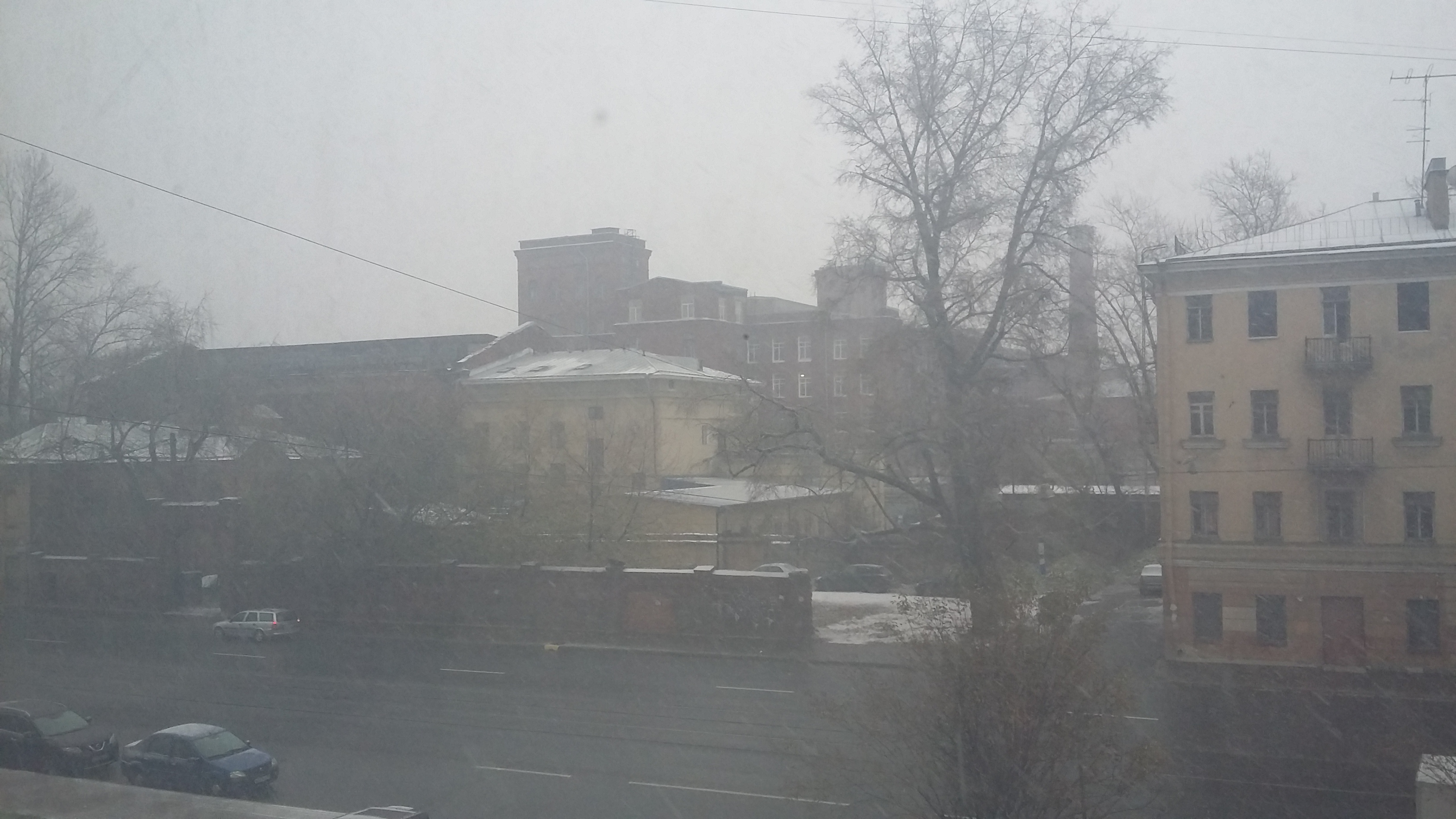 В Питере -снег!