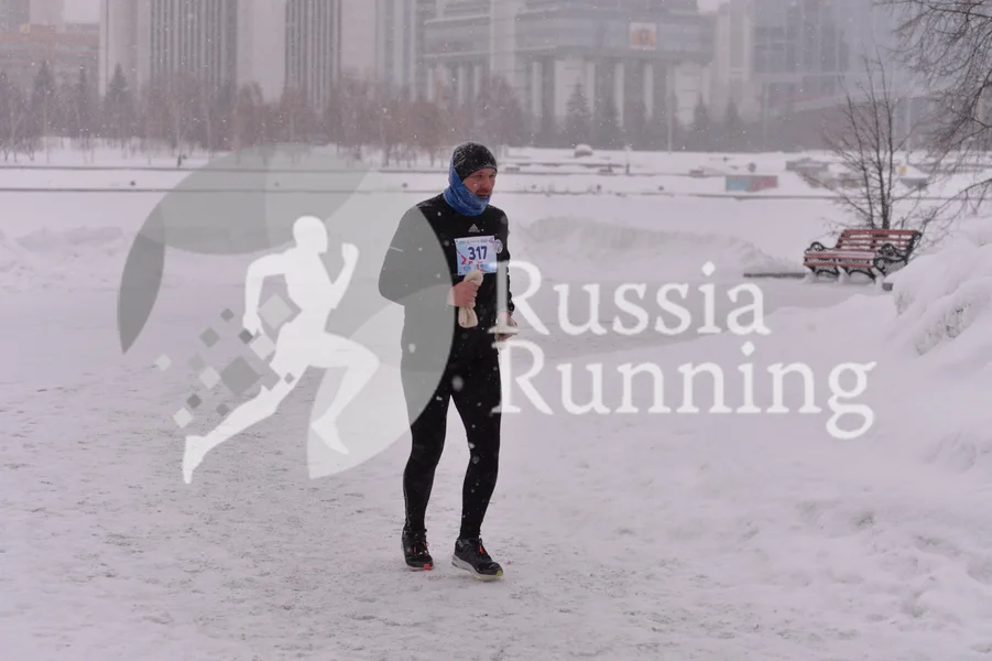 00879-WinterHalf-20161204-3b7a9865-c35b-4689-9083-99f4dd3cc19a-water.webp