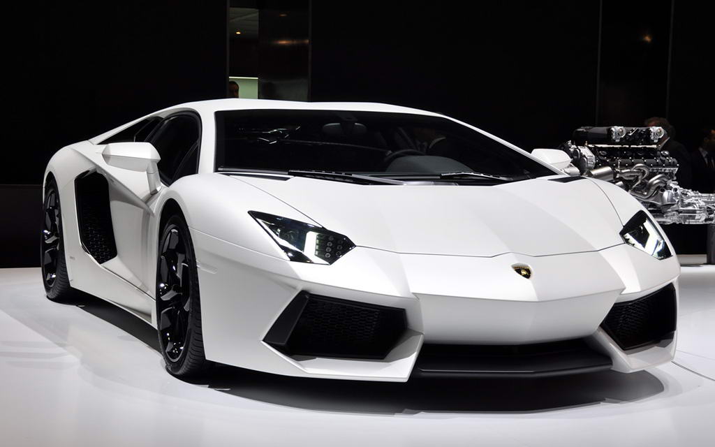 01-lamborghini-aventador.jpg