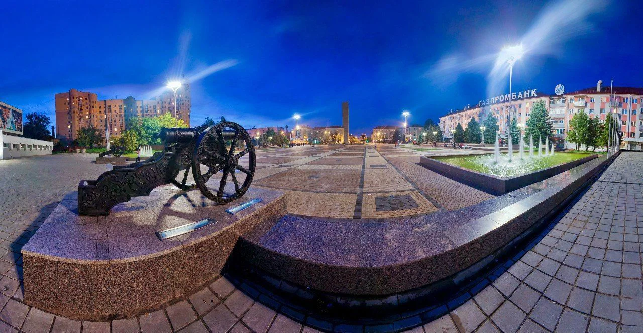04_Площадь партизан.webp