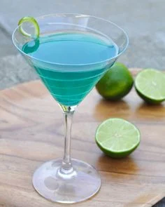 0f90ae7ec9b8358ee0179e821a135892--absolut-vodka-absolut-lime-vodka-recipes.webp