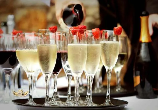 116847291_large_3554158_celebrationchampagnedrinkdrinksluxuriousFavim_com253384 (1).webp