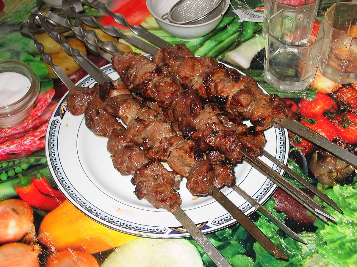 1200px-Shashlik.webp