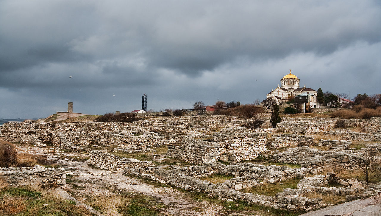 1280px-Chersonesos_ruins.jpg