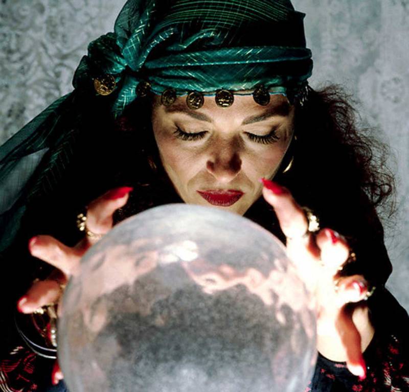 1353908439_fortune-teller.jpg