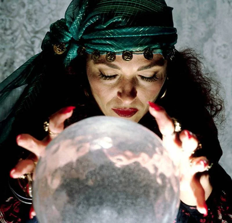 1353908439_fortune-teller.webp
