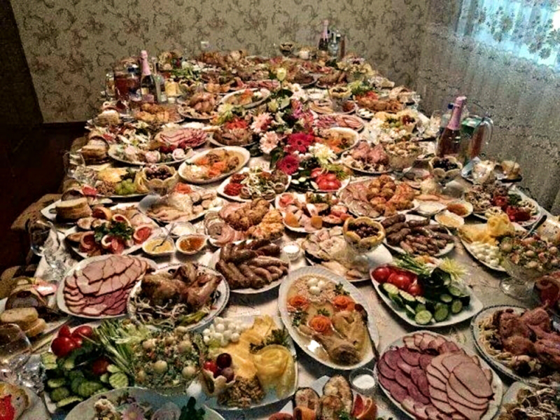 1515766077_00-russian-feast-06-06-14.jpg