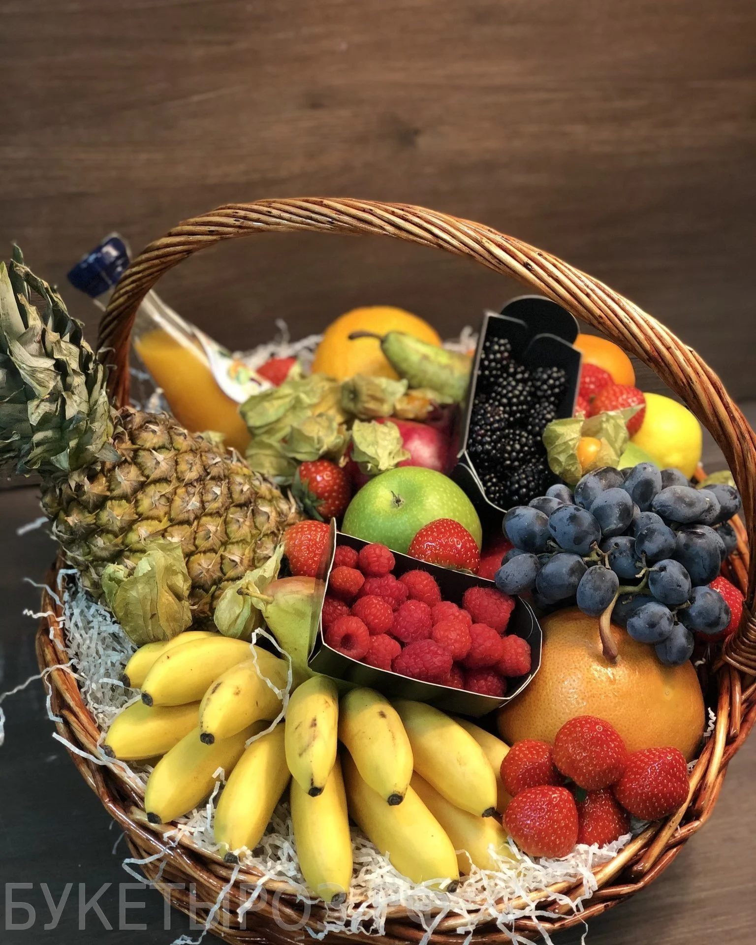1651242511_19-vsegda-pomnim-com-p-korzinka-fruktov-foto-20.webp