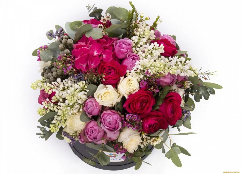 1686049319_funnyart-club-p-krasivie-pishnie-buketi-tsvetov-zhenstvenn-7.webp