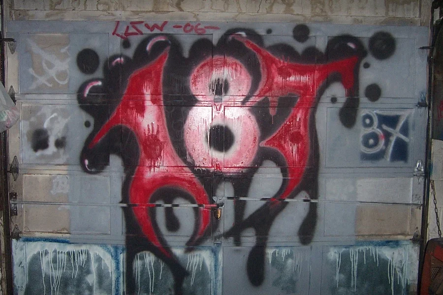 187_graffiti_by_chris_187.webp