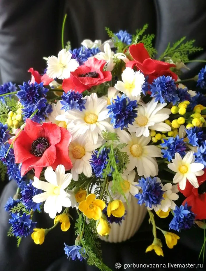 1e1110759832d66282e5c9aaecwv--tsvety-i-floristika-buket-polevyh-tsvetov-iz-polimernoj-gliny.webp