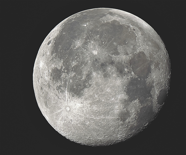 2015-08-02-Lune-EtZoom_g3_ap703-Registax-40-20-1-1-1-1Denoise500_760.jpg