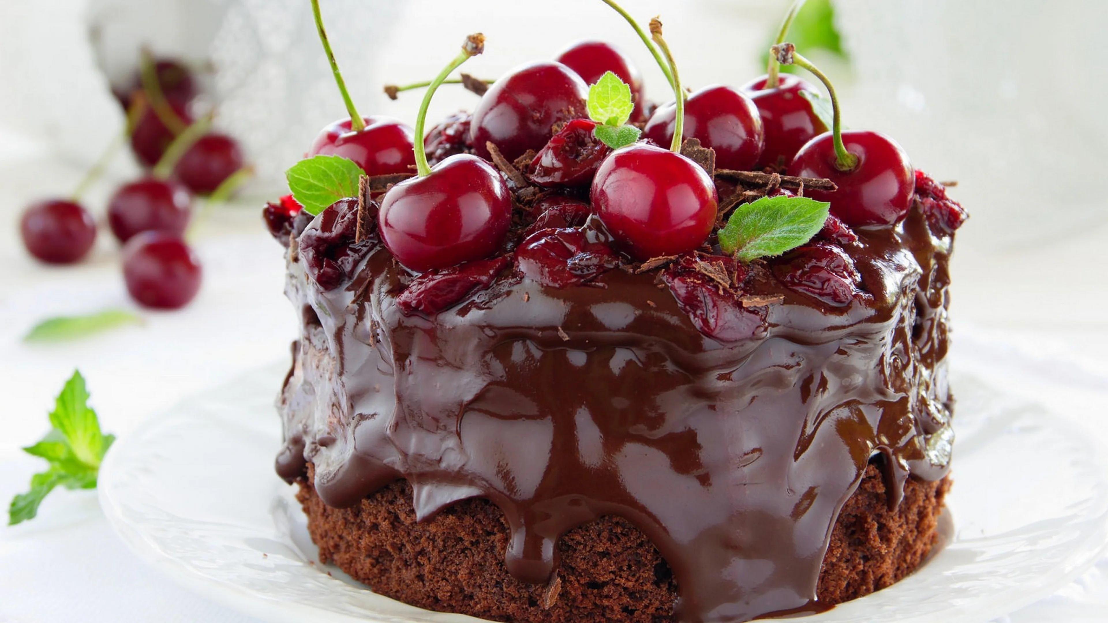 2017Food___Cakes_and_Sweet_Chocolate_dessert_with_fresh_cherries_113741_.webp