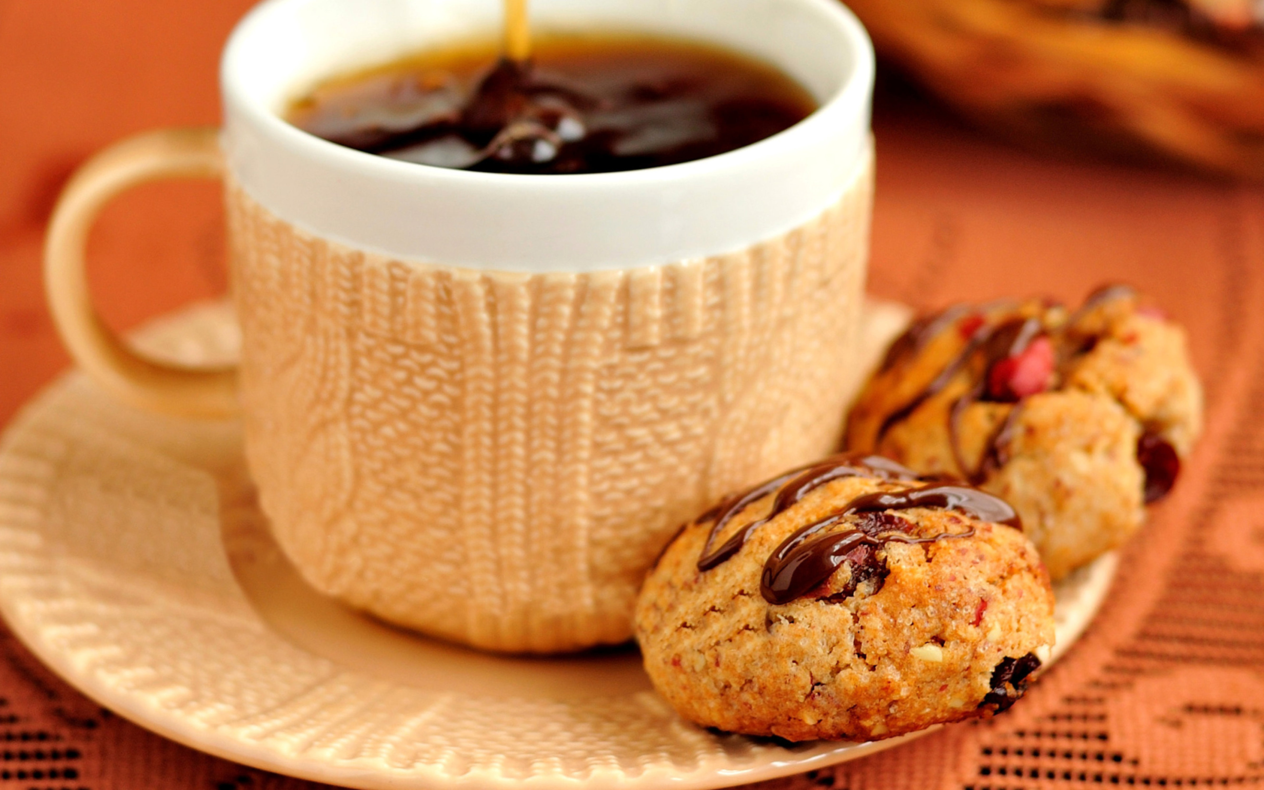 2018Food_Chocolate_cookies_on_the_table_with_a_cup_of_tea_128137_.jpg