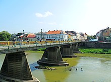 220px-UzhhorodBridge2.jpg