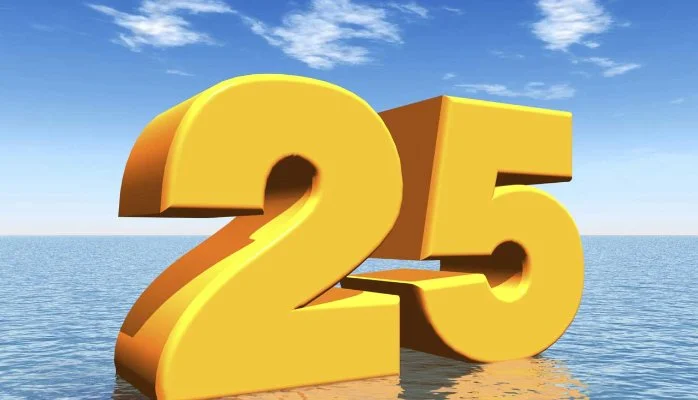 25 на воде.webp