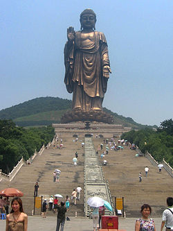 250px-Grand_Buddha_at_Ling_Shan(99_Steps).jpg