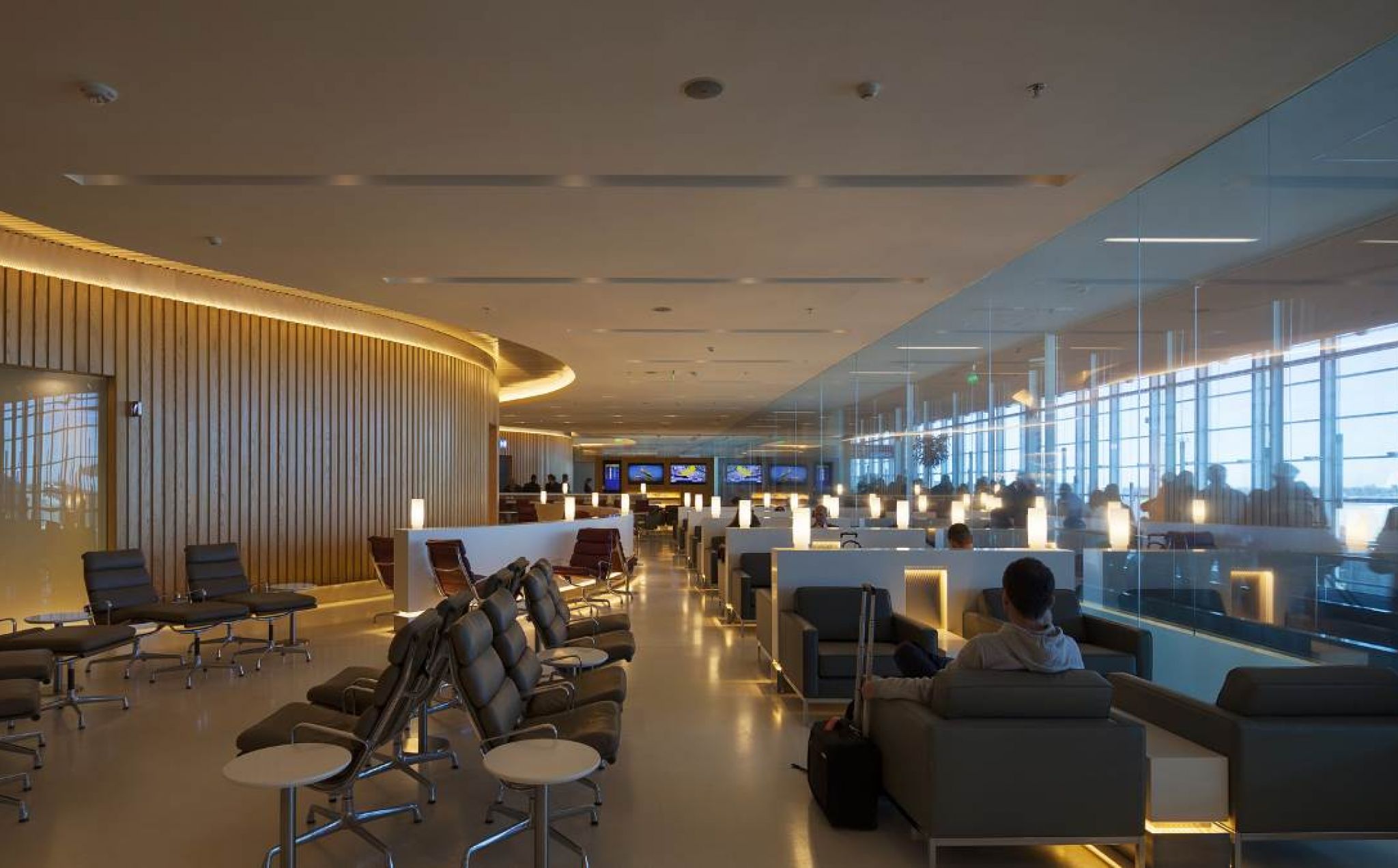 2864_es-sala-vip-iberia.sw2048.sh1272.ct1.jpg