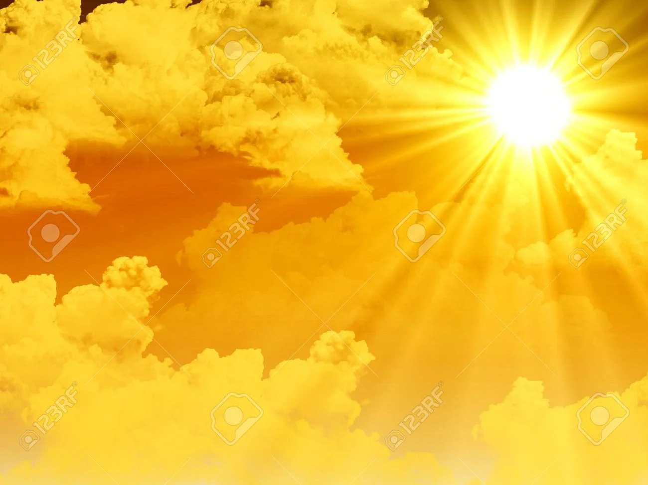 33097891-bright-sun-in-the-clouds.webp