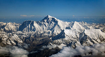 350px-Mount_Everest_as_seen_from_Drukair2_PLW_edit.jpg