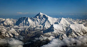 350px-Mount_Everest_as_seen_from_Drukair2_PLW_edit.webp