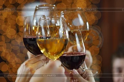 3522596-hands-holding-glasses-of-champagne-and-wine.webp