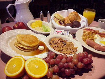 49174432_1253996564_breakfastoffer.jpg