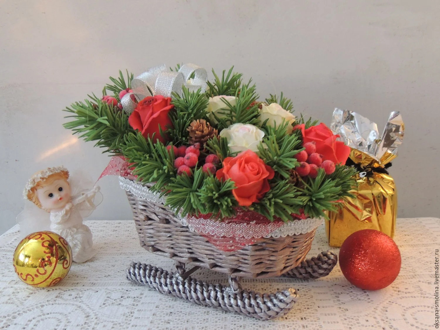 5c63608c31cf2759e8eedfa8dfm1--podarki-k-prazdnikam-novogodnij-buket-volshebnye-sani.webp