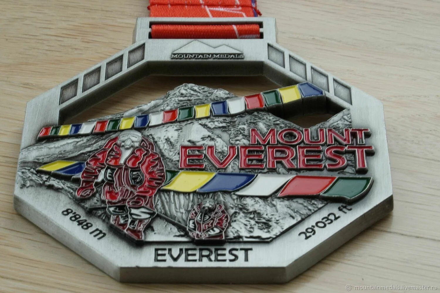 86a3c38862ff7824c00175ffe3h1--suveniry-i-podarki-medal-everest.webp