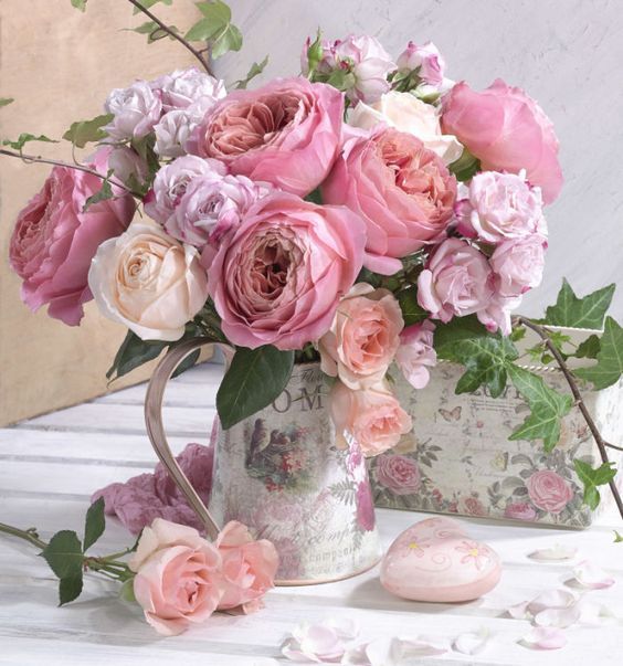 95c5d6ad5f64ee7d4c56b1e0f8836a0e--bouquet-flowers-flower-vase.jpg