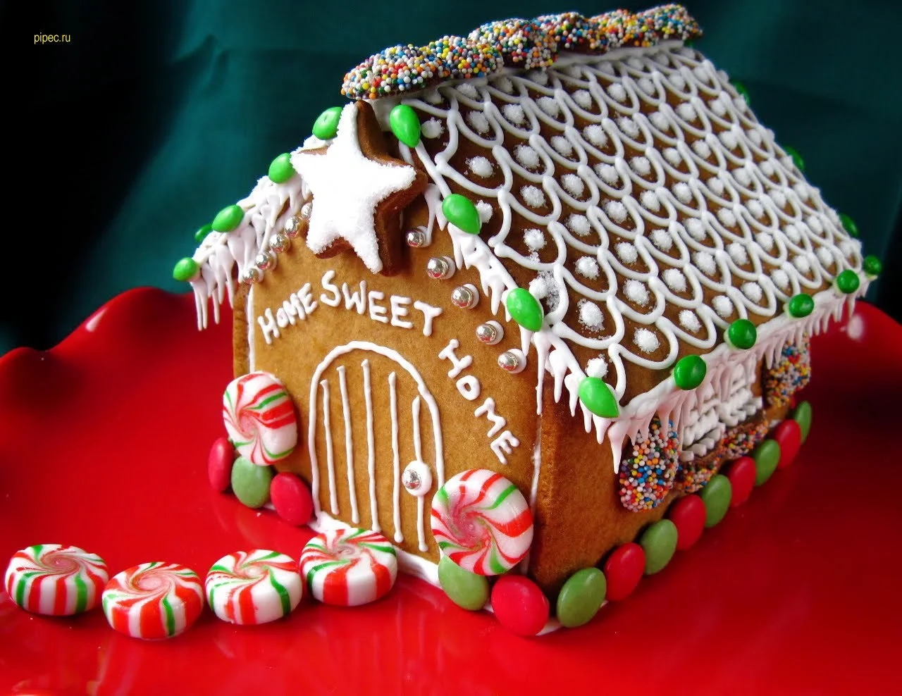 96792314648721_gingerbread_house.webp