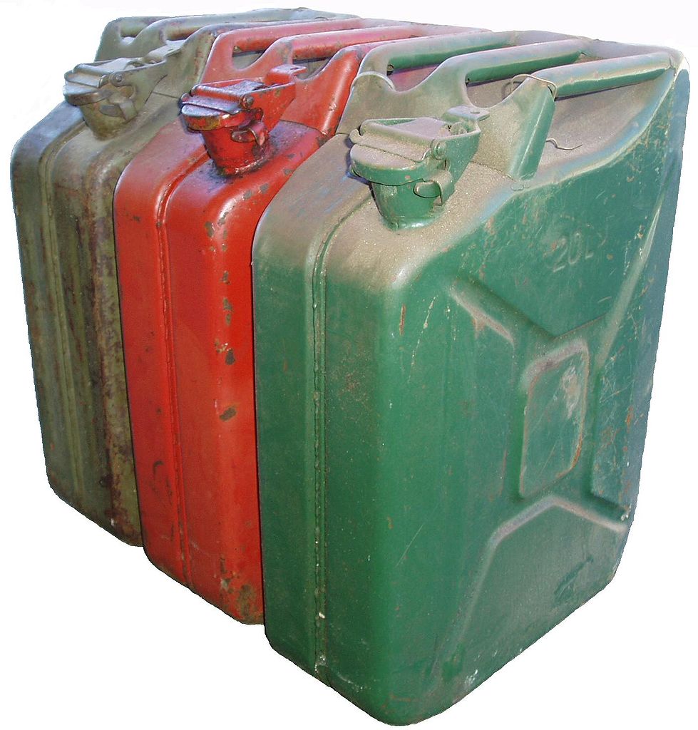 979px-Jerrycan.JPG