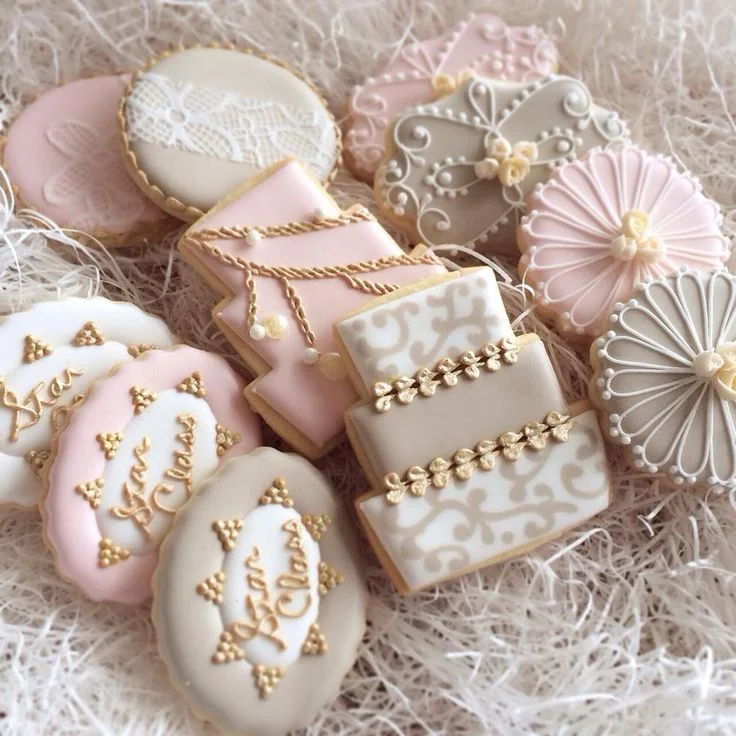 9df5845853cc42b15b619010a330f958--wedding-cookies-vintage-cookies-wedding.webp