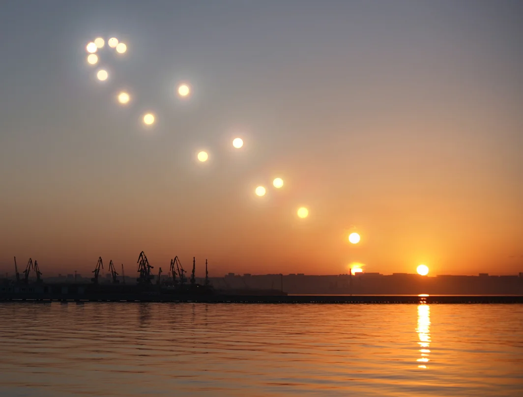 Analemma2012Tezel900c.webp