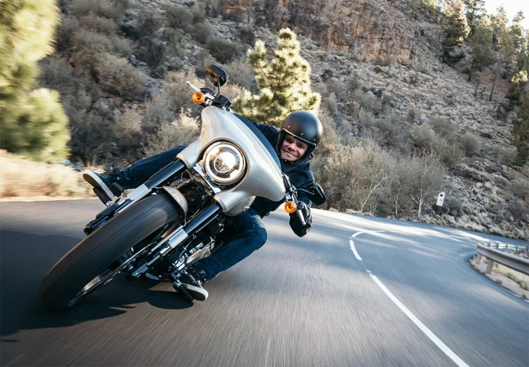 ази на мопеде.webp