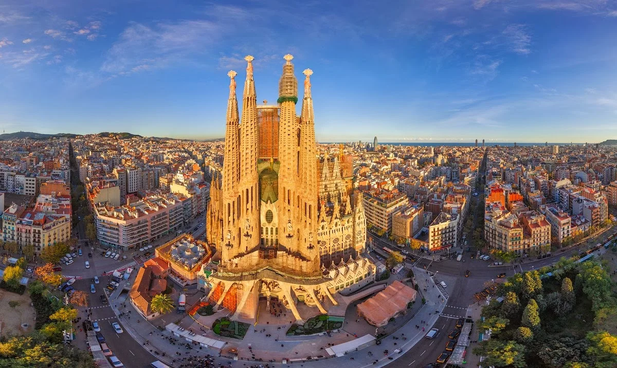 Barcelona (1).webp