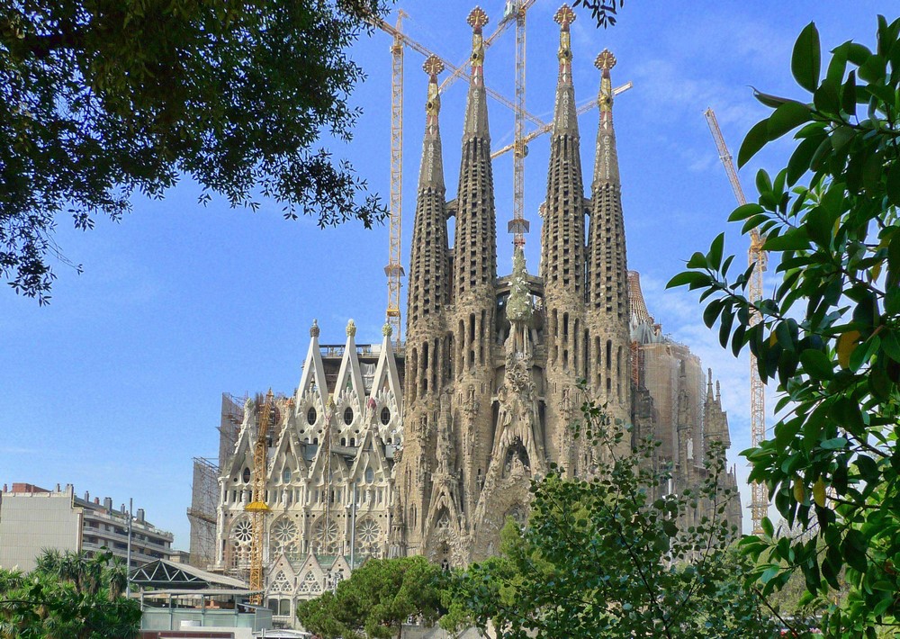 Barcelona-Sagrada-Familia.jpg