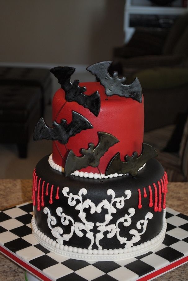 Bat-Halloween-Wedding-Cake.jpg