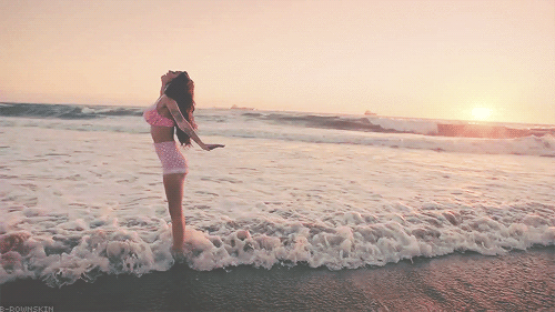 beach-beautiful-cher-lloyd-free-Favim.com-1392770.gif