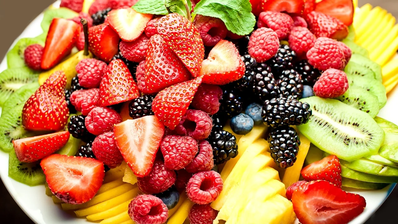 Beautiful-pictures-of-fruits-02.webp