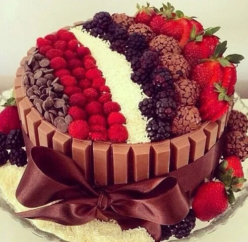 berries-cake-candy-cake-chocolate-Favim.com-2952359.webp