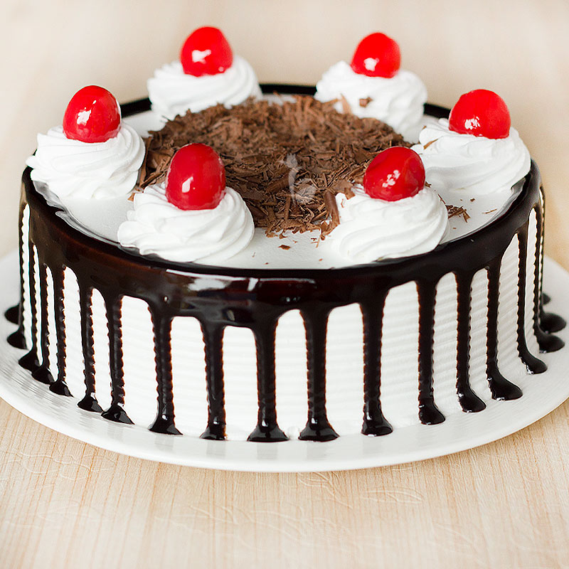 Black-forest-cake-1-2-Kg-B.jpg