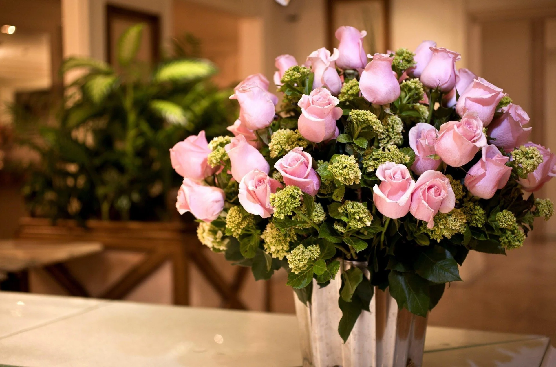 bouquet-vase-beautiful-flower-roses.webp