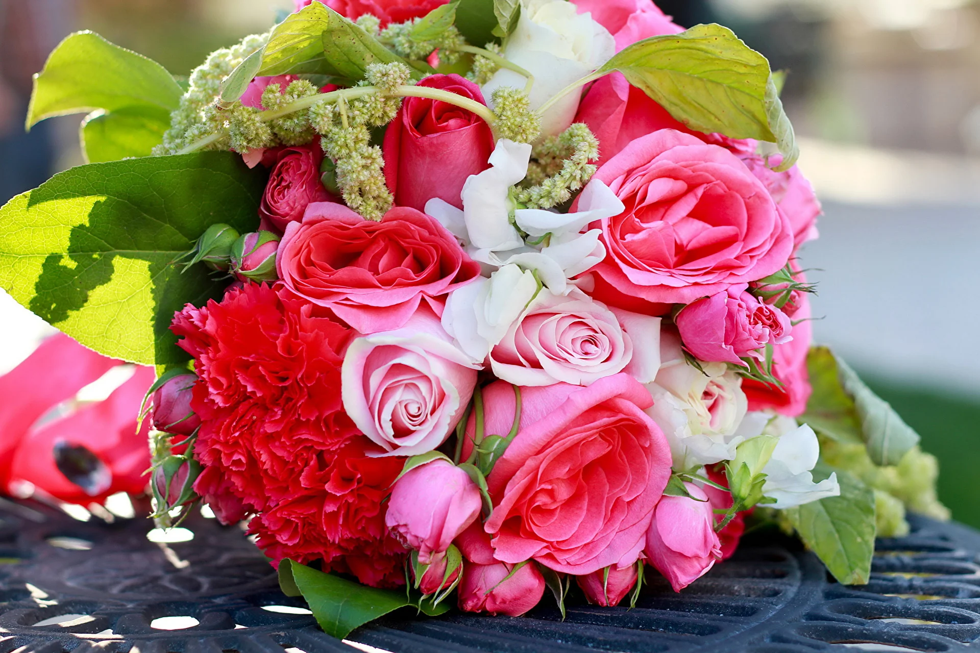 Bouquets_Roses_338890.webp