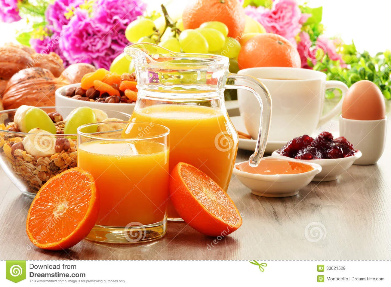 breakfast-including-coffee-bread-honey-orange-juice-muesli-fruits-30021528.webp