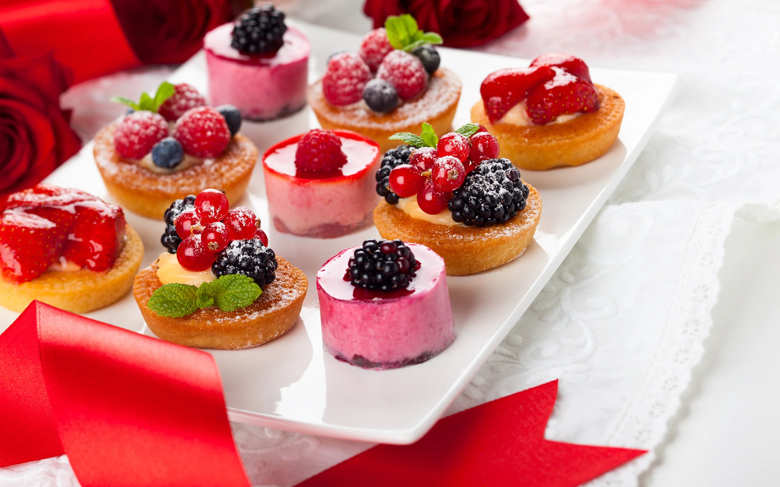 Cake_Sweets_Berry_460577_2560x1600.webp