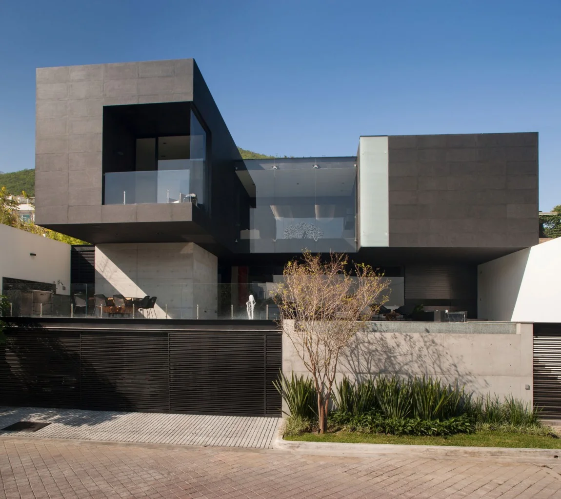 casa-by-glr-arquitectos-01.webp
