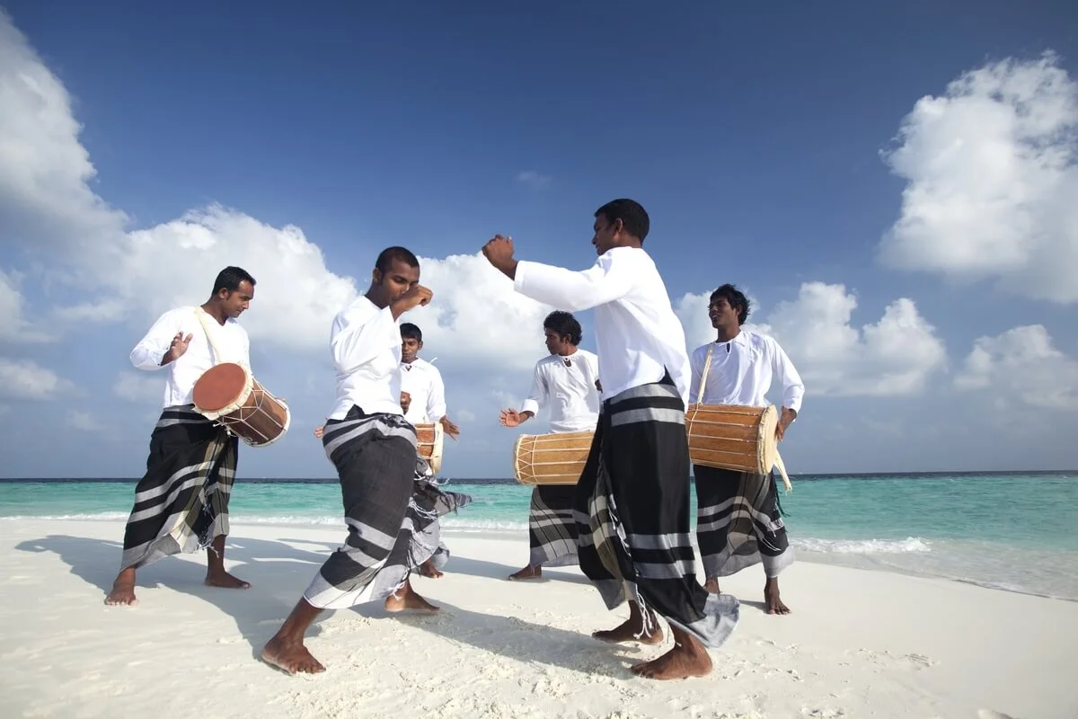 cBaros-Maldives_Bodu-Beru-Sandbank_HR-1.webp