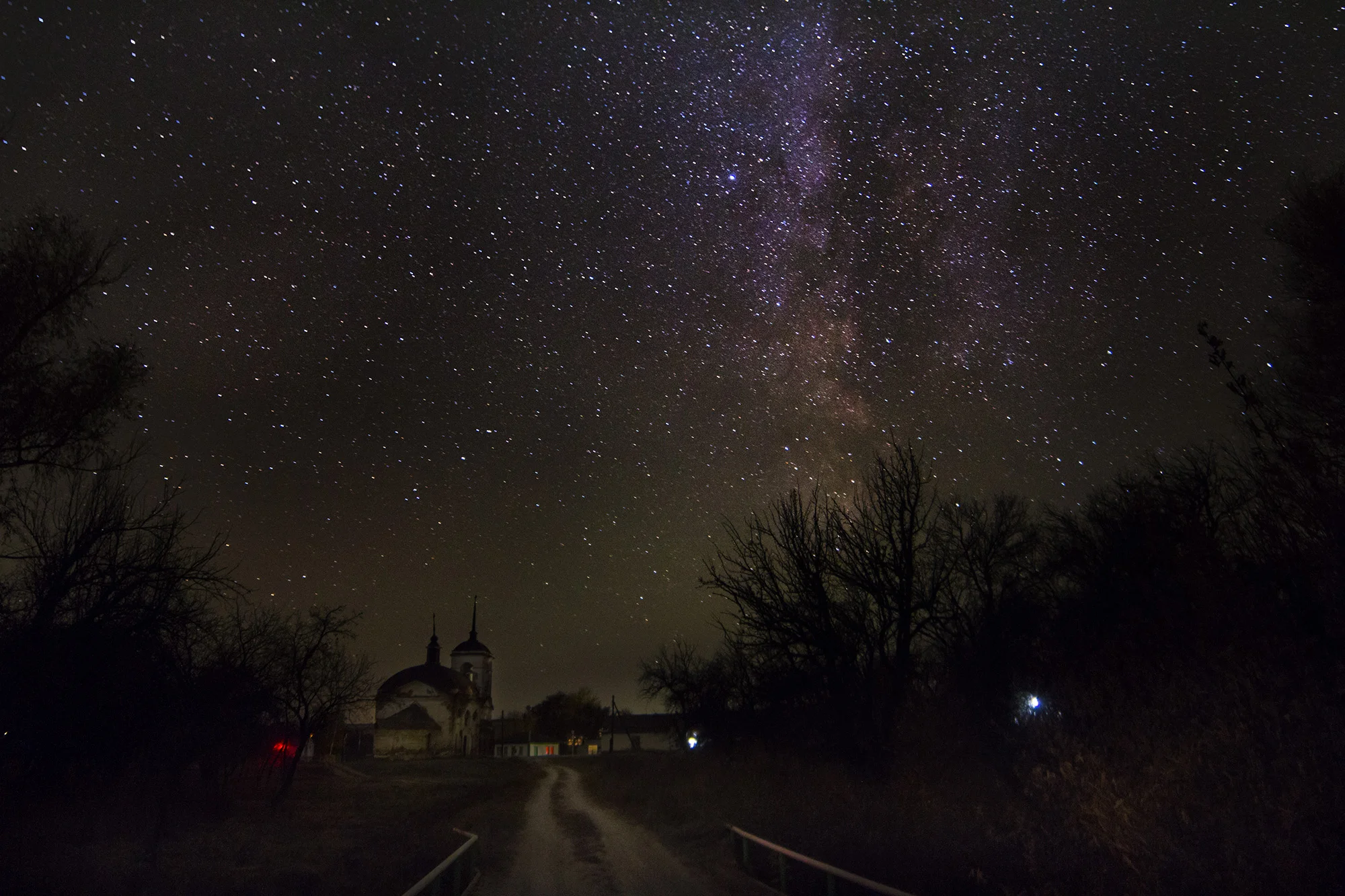 Церковь Дмитрия Салунского в полночь20.webp