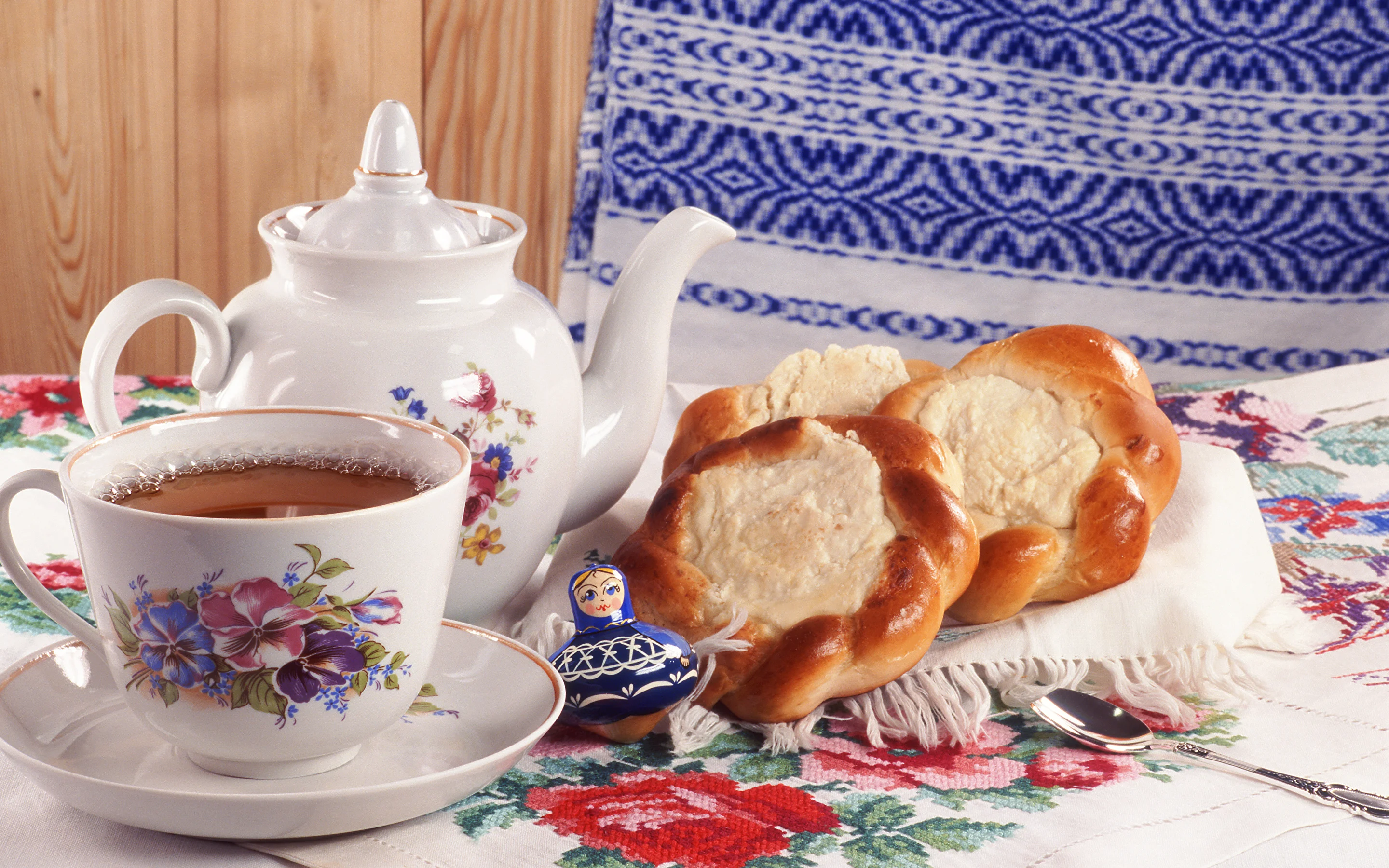 чай   ns_Spoon_563561_2880x1800.webp